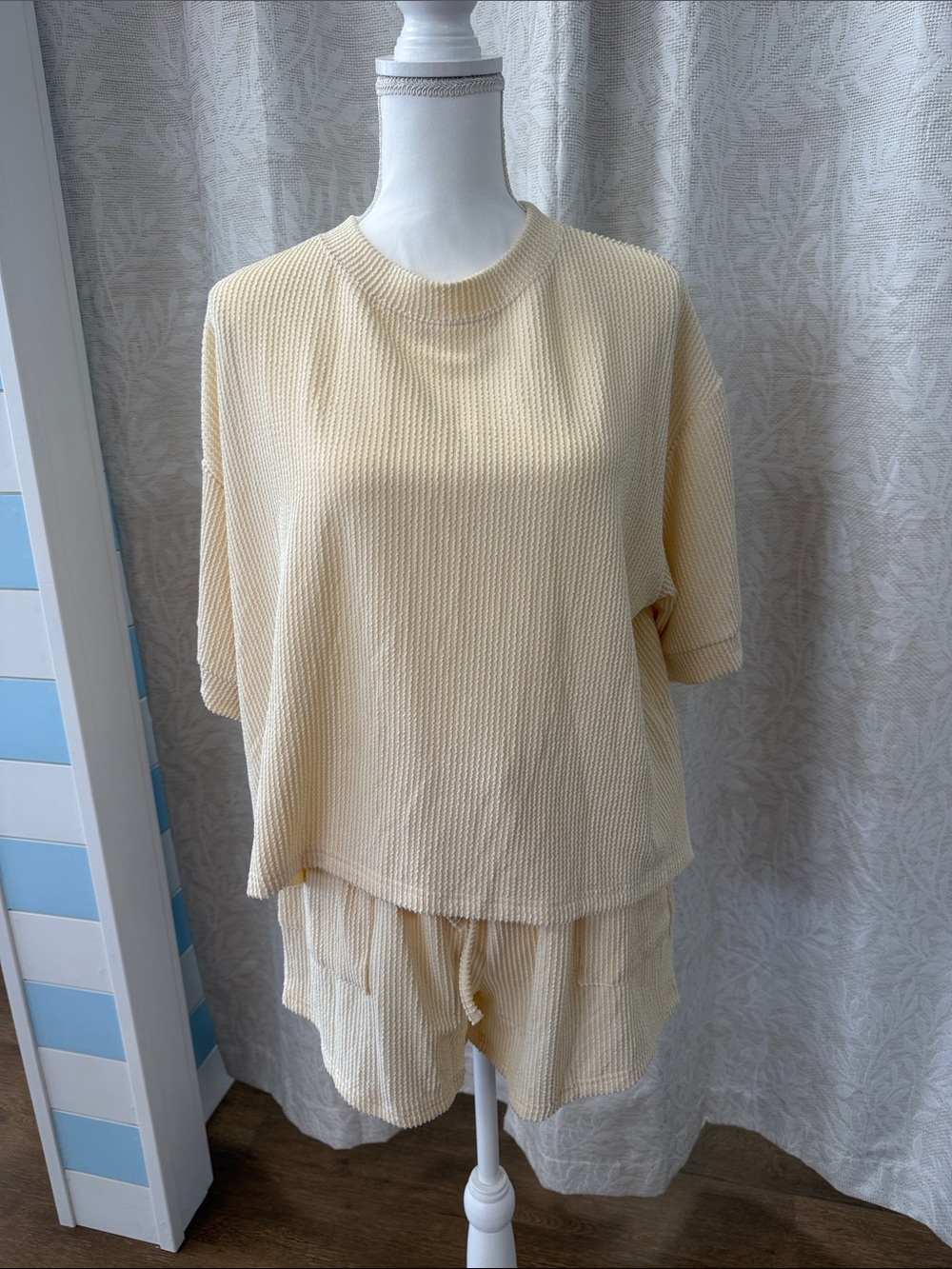 Relaxed Cream Ribbed Knit Women’s Set